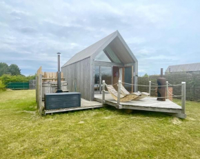 Lushna 12 Lux at Lee Wick Farm Cottages & Glamping